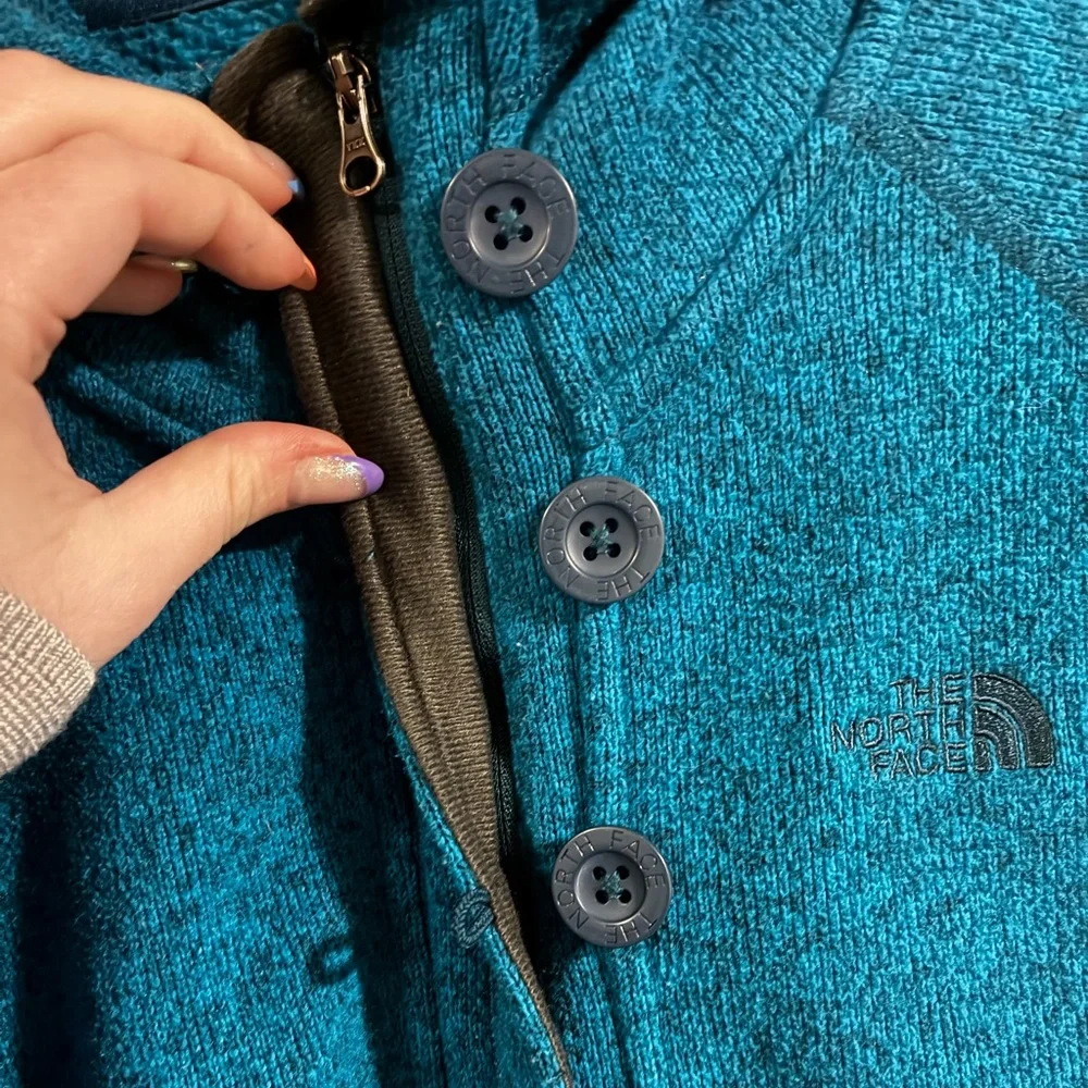 The North Face Teal Blue Pullover Hoodie - Picture 5 of 11